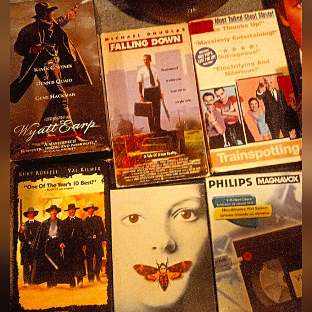 VHS tapes 4 / 15$
